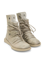 מגפיים לנשים עם קשירת עור ורוכסן אפור