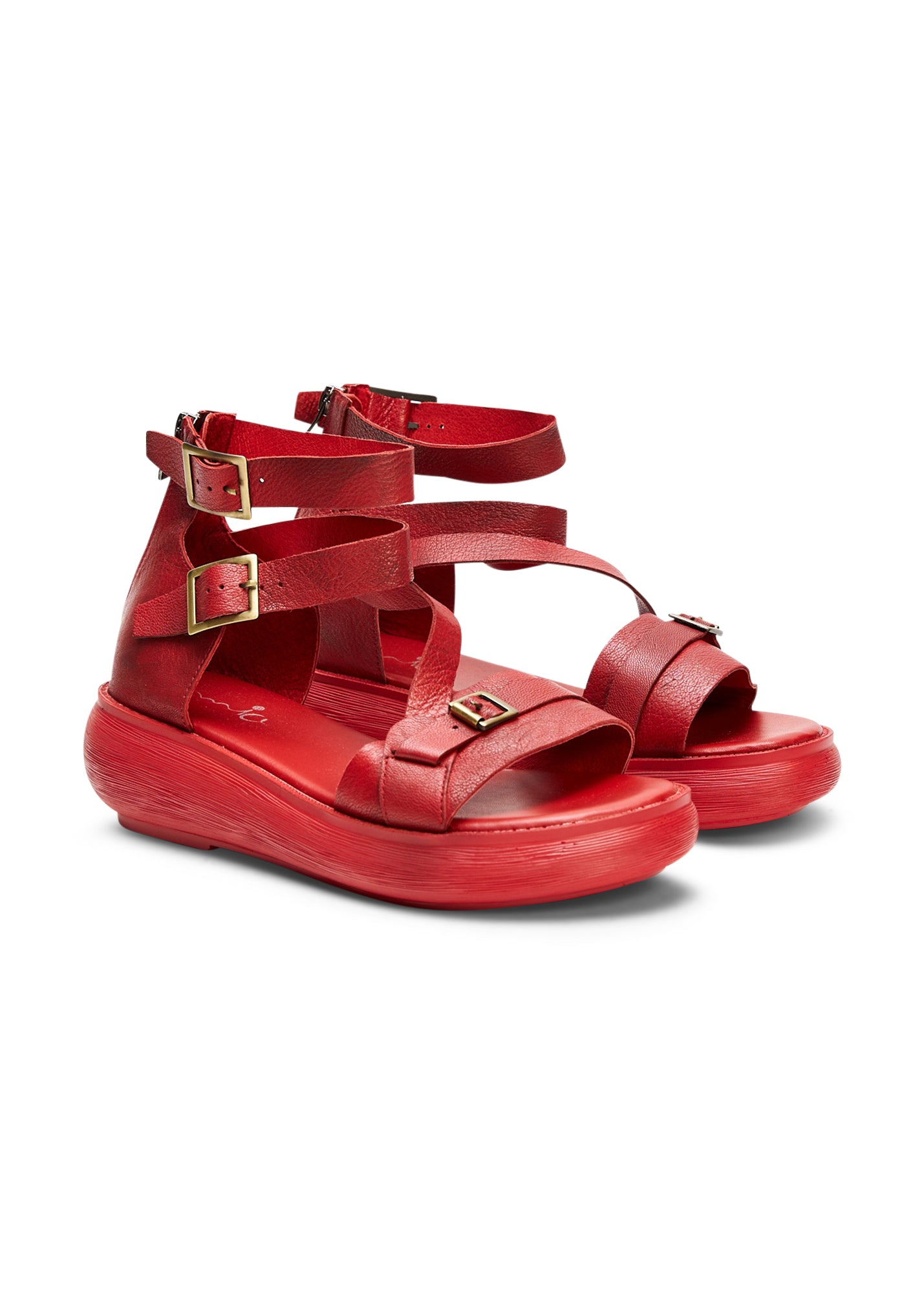 סנדלי עור גבוהים עם אבזמים אדום