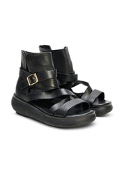 סנדלי עור גבוהות עם רצועות שחור