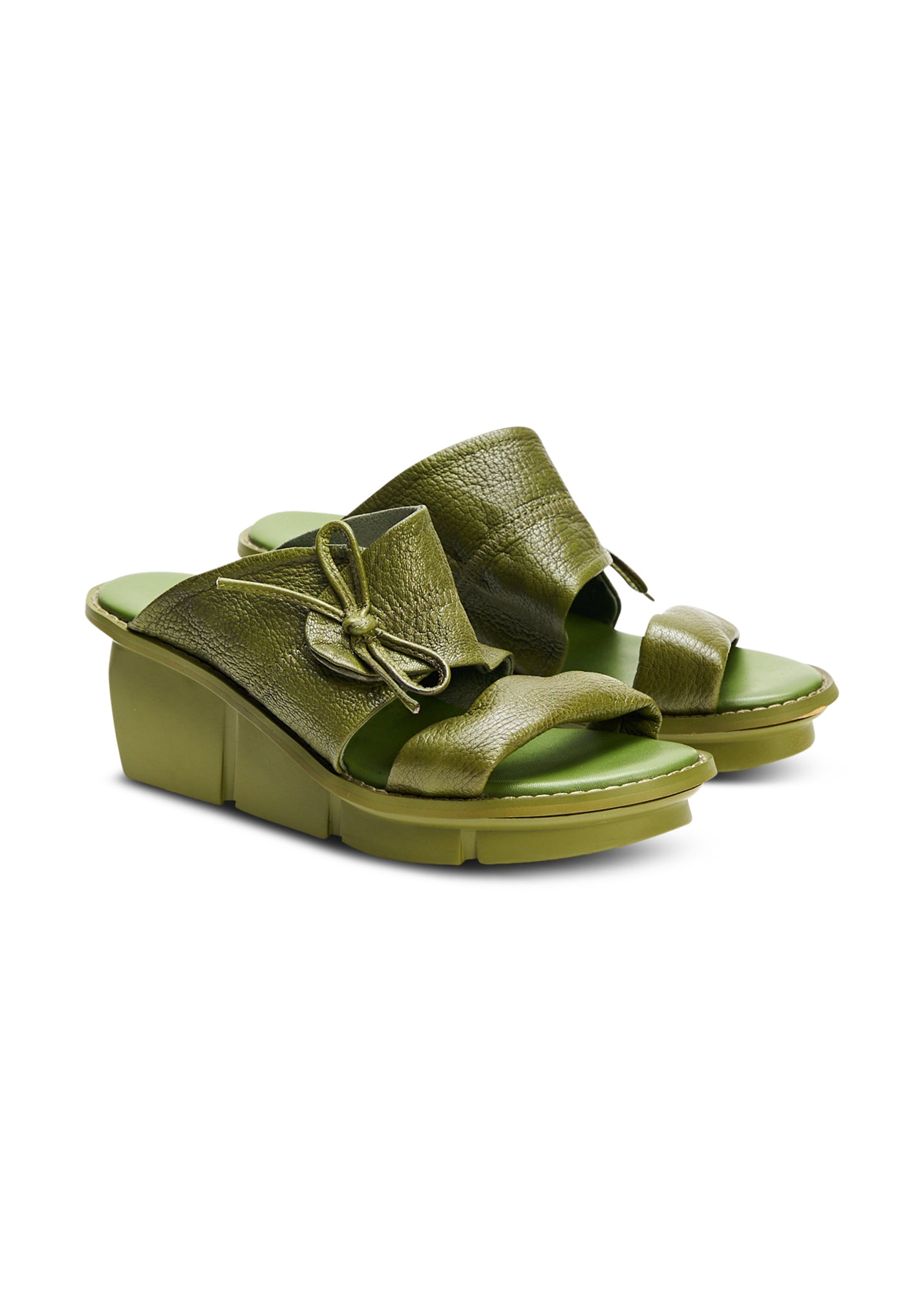 Green leather platform heel shoes with buckle and knot