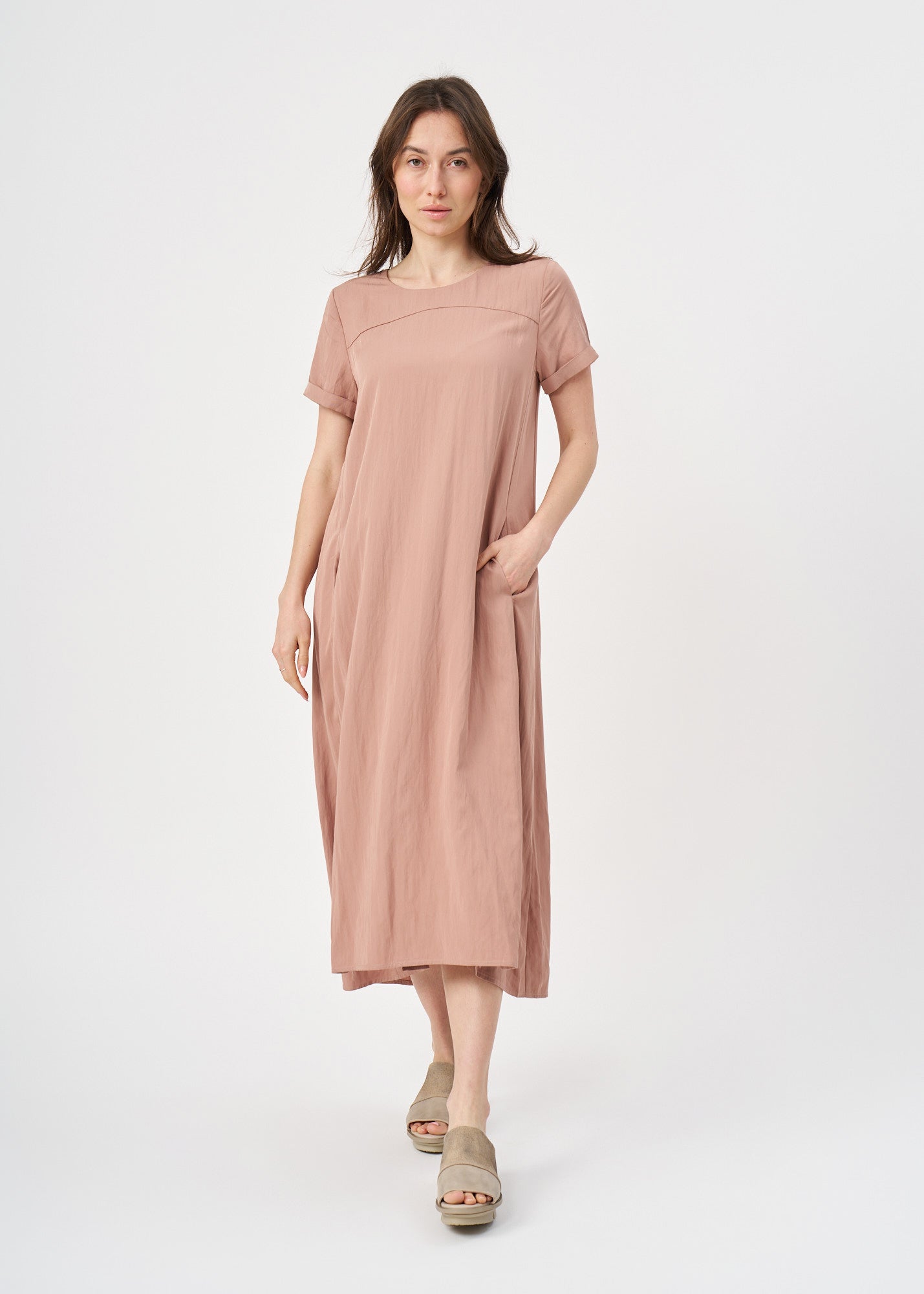 Short sleeve dress in fabric with pink ribbon combination