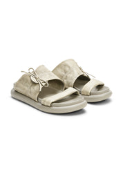 כפכפי עור כיווץ עם קשר אפור ווש