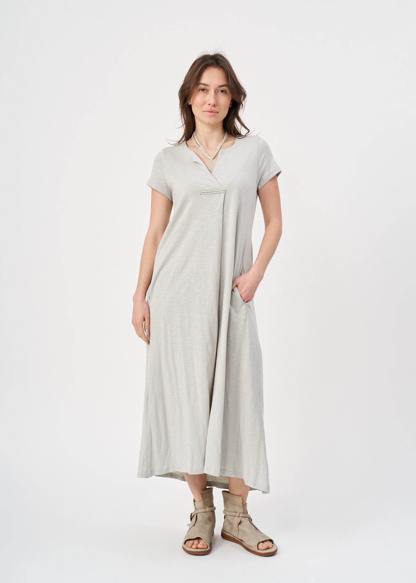 Light gray V-neck short sleeve dress