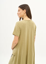 Green short sleeve dress with inverted pocket