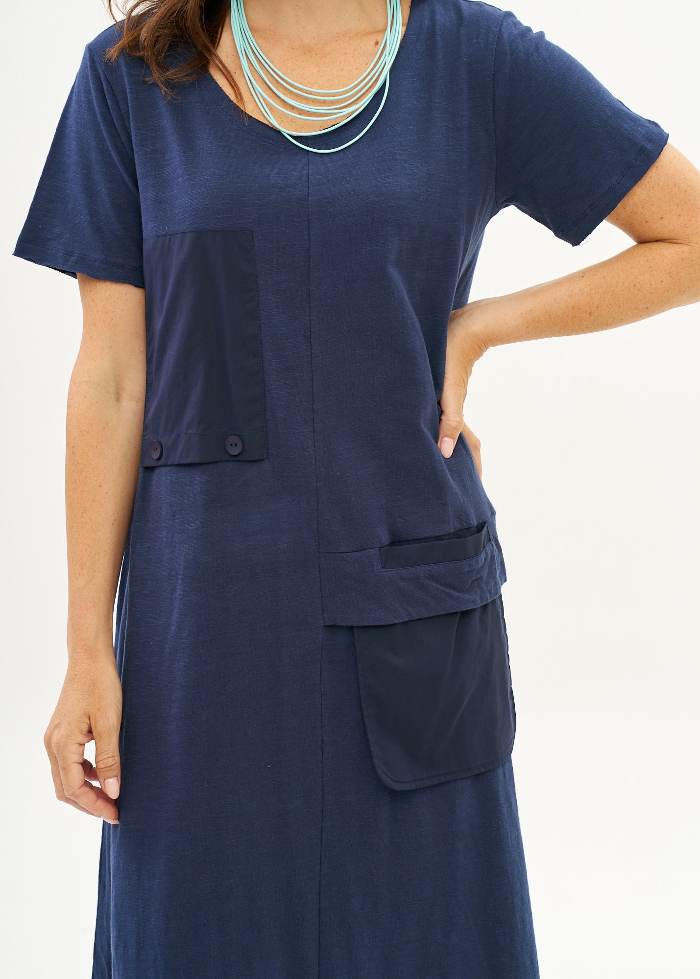 Dark blue short sleeve dress with inverted pocket