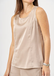 גופייה עם כיס סאטן חום