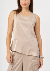 גופייה עם כיס סאטן חום