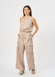 Brown satin pants with pockets