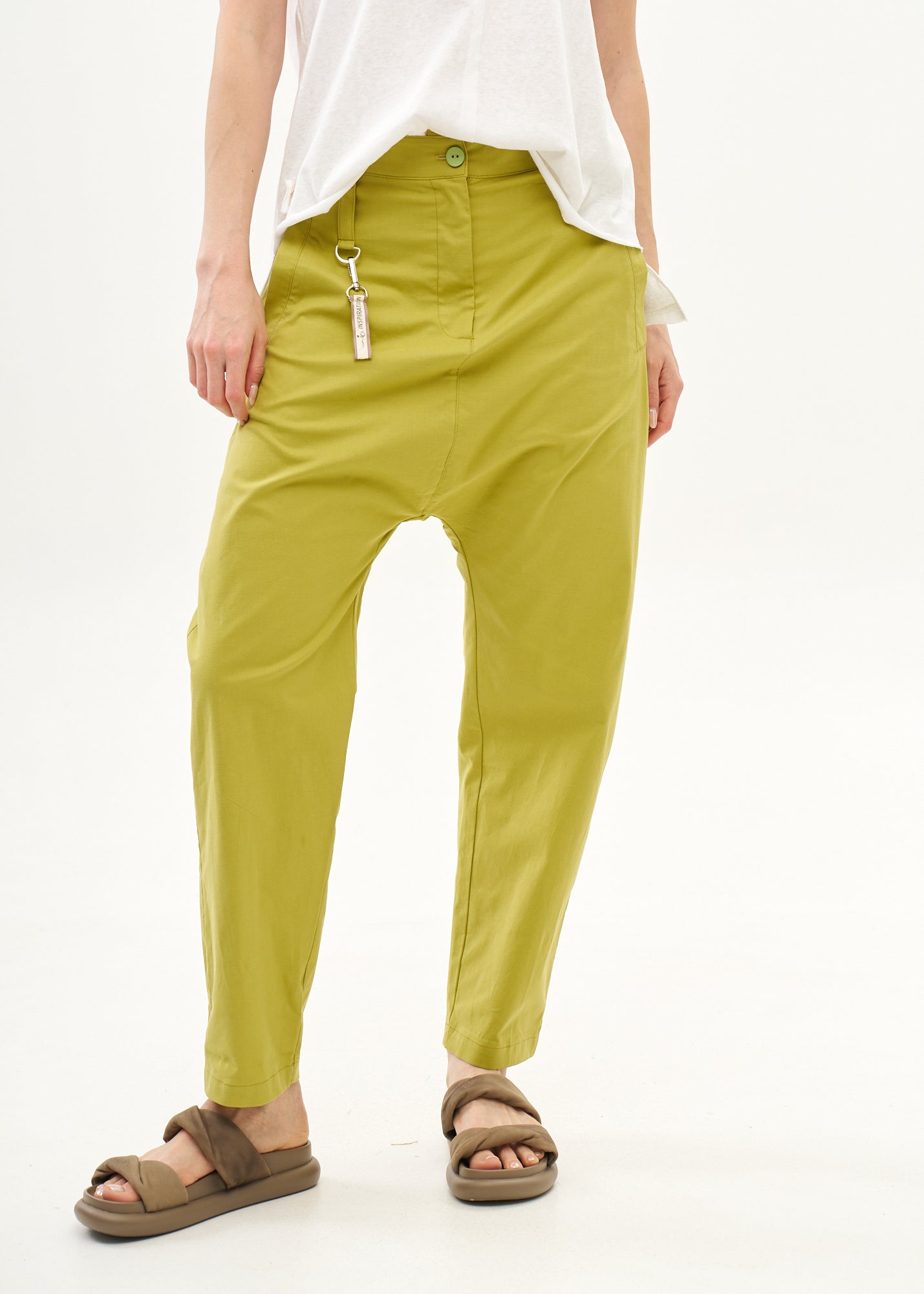 מכנסיים שקי עם סרט מייה ירוק