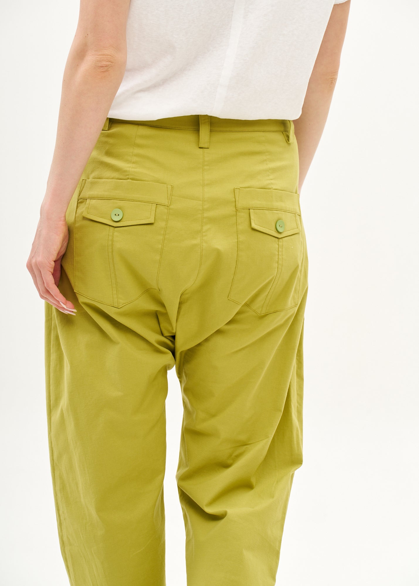 מכנסיים שקי עם סרט מייה ירוק