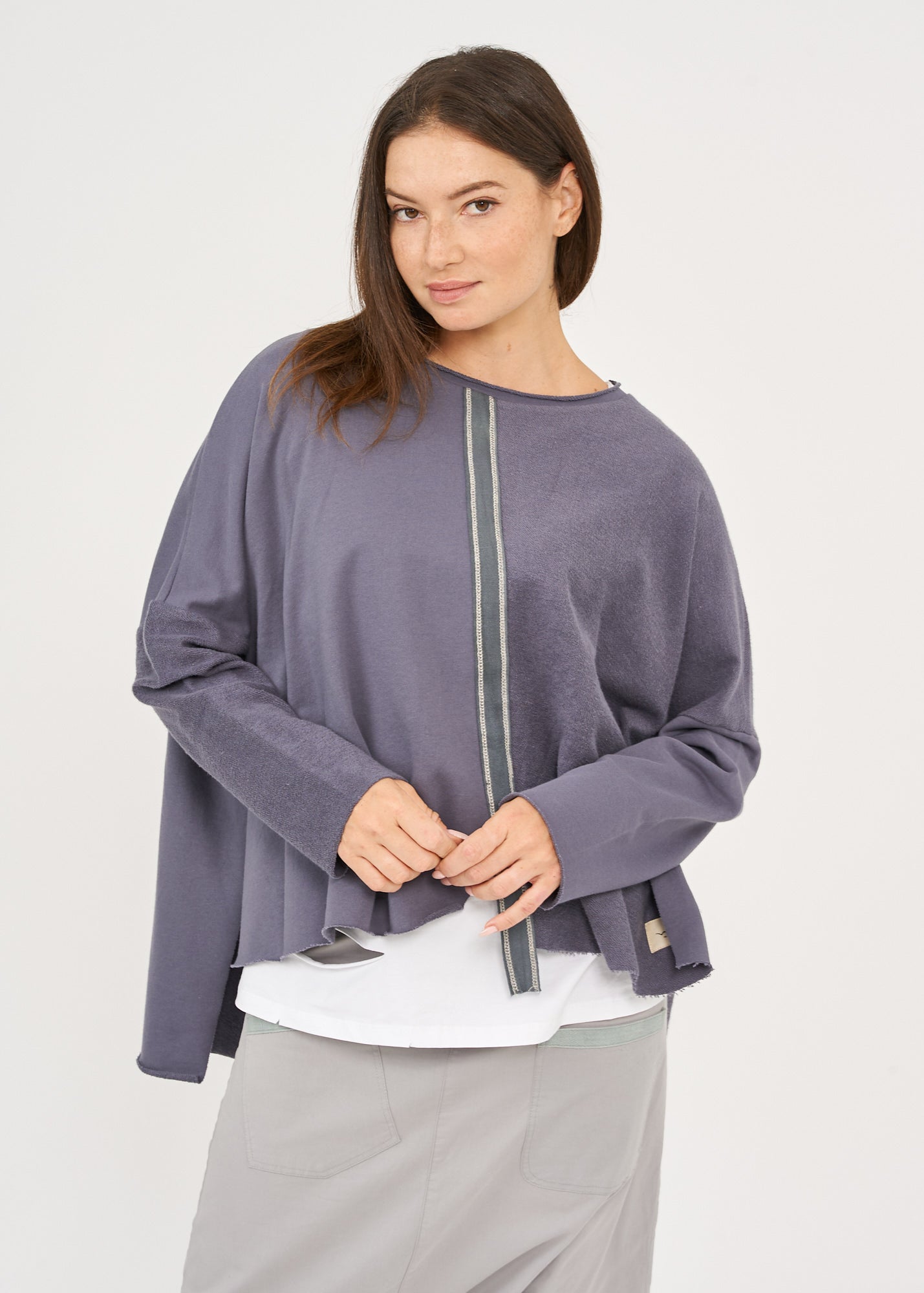 סווטשירט אוברסייז שילוב סרט אפור כהה