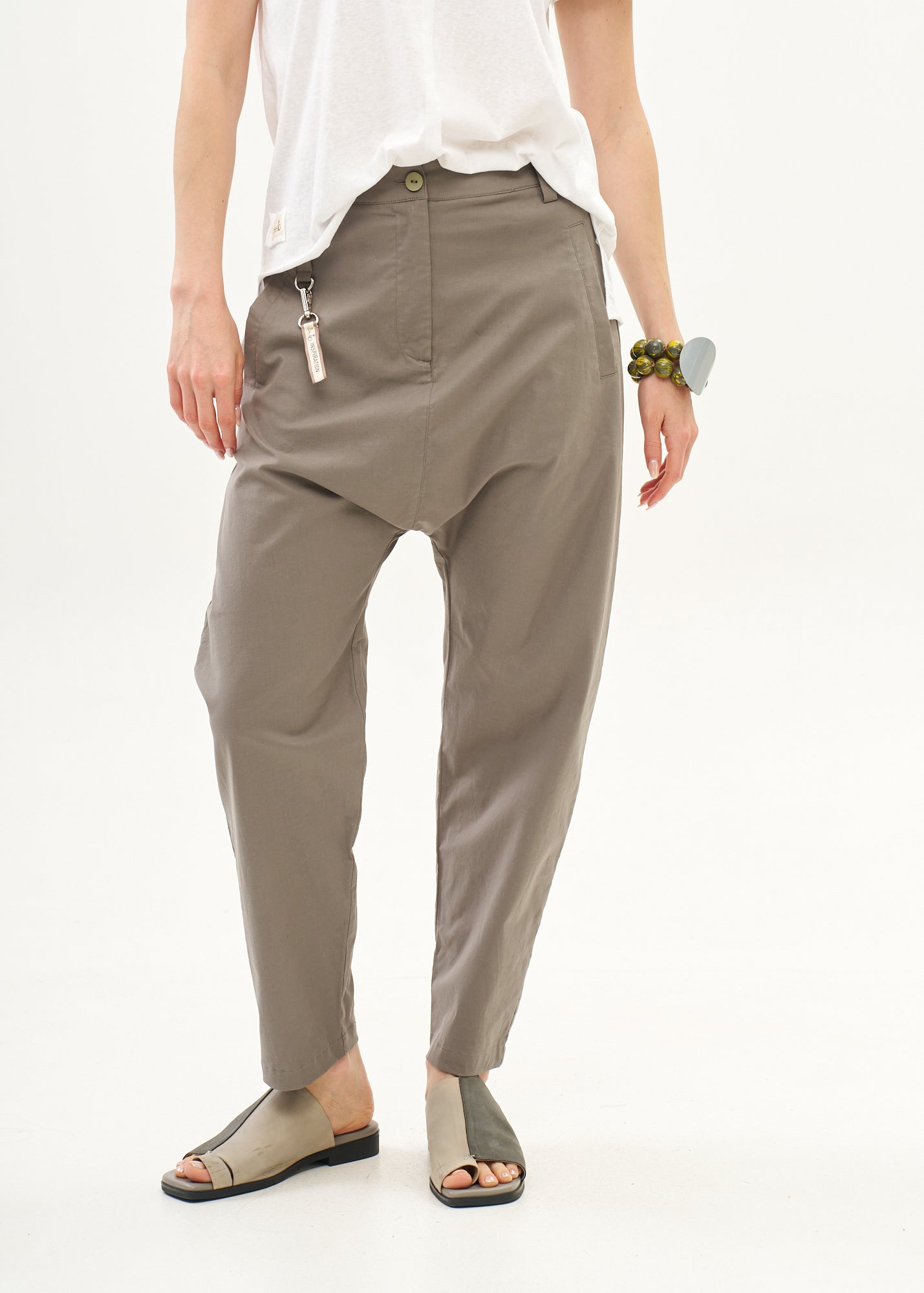 מכנסיים שקי עם סרט מייה אפור