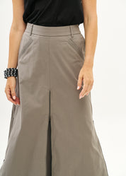 חצאית עם רוכסנים שילוב סרט אפור