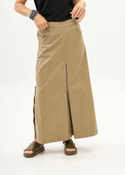 חצאית עם רוכסנים שילוב סרט חום