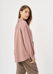 Soft fabric button-down shirt with two front pockets, pink