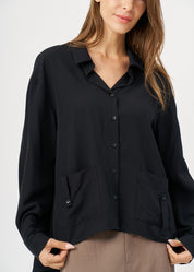 Soft fabric button-down shirt with two front pockets, black