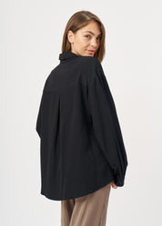 Soft fabric button-down shirt with two front pockets, black