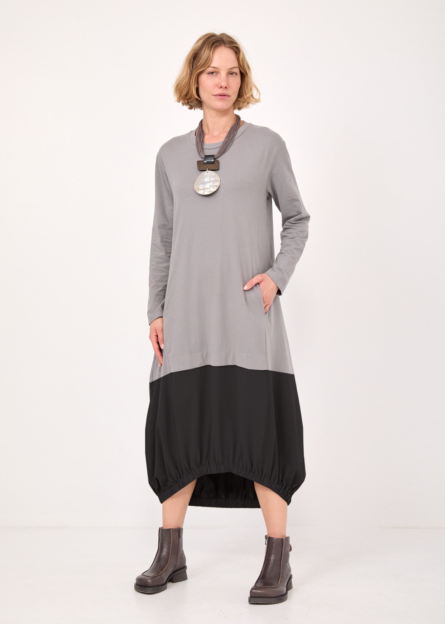 Long sleeve dress with black elastic hem