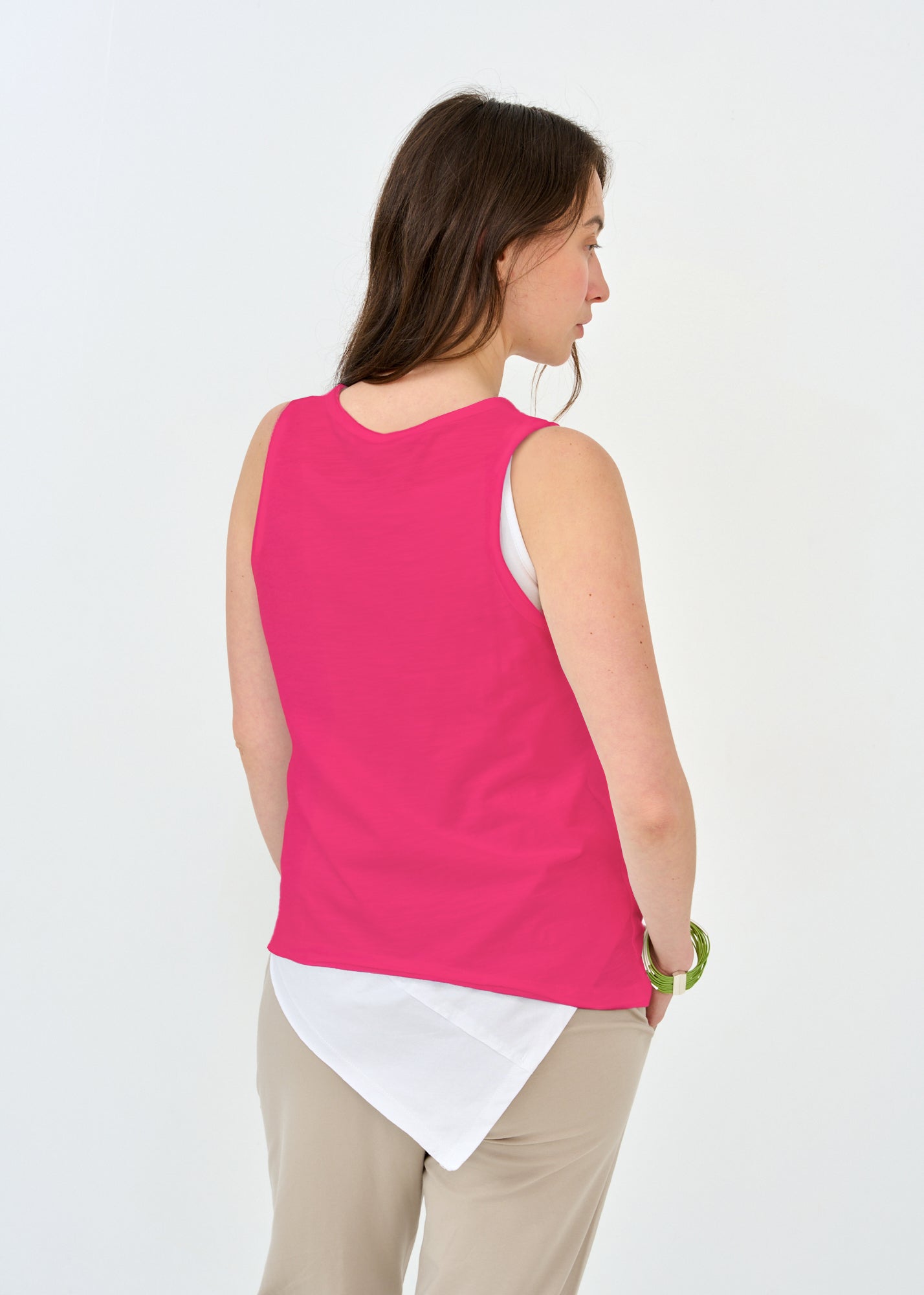 גופייה עם חצי כפתרה ורוד פוקסיה