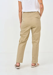 מכנסיים עם כיס אלכסוני מאחורה סטון