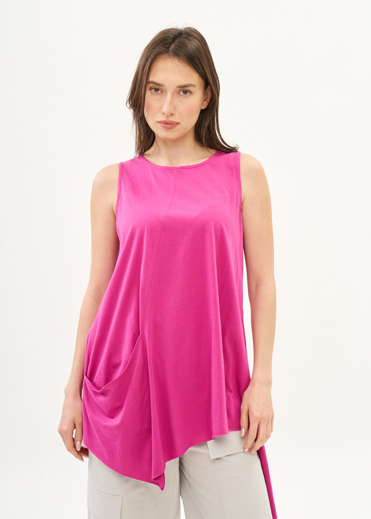 גופייה אלכסונית עם כיס סגול