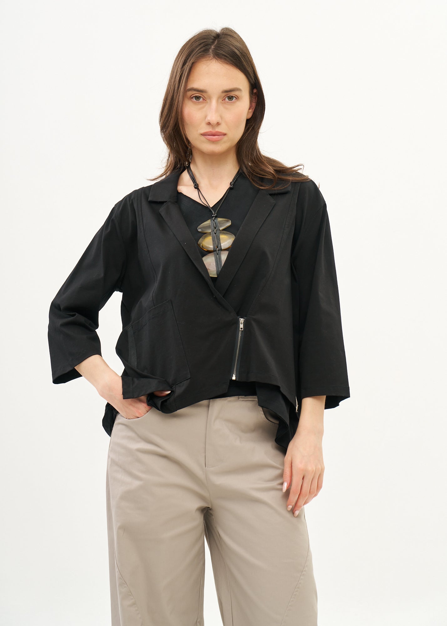 עליונית שרוול 3/4 רוכסן אלכסוני שחור