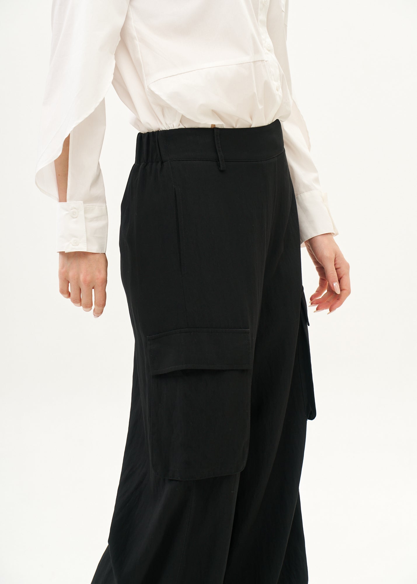Wide leg pants with pockets, black