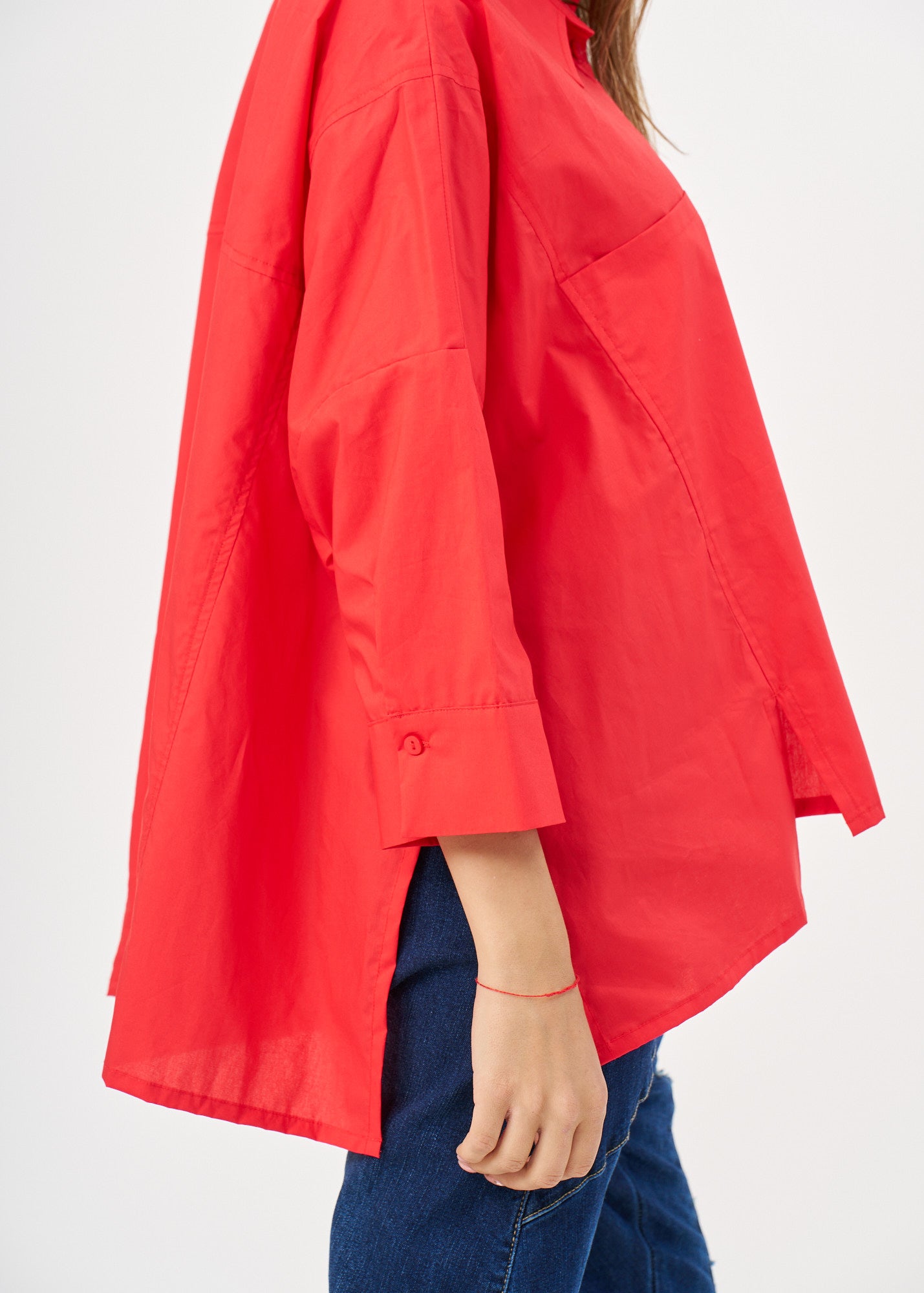 Button-down shirt with straight pockets, red