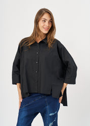 Button-down shirt with straight pockets, black