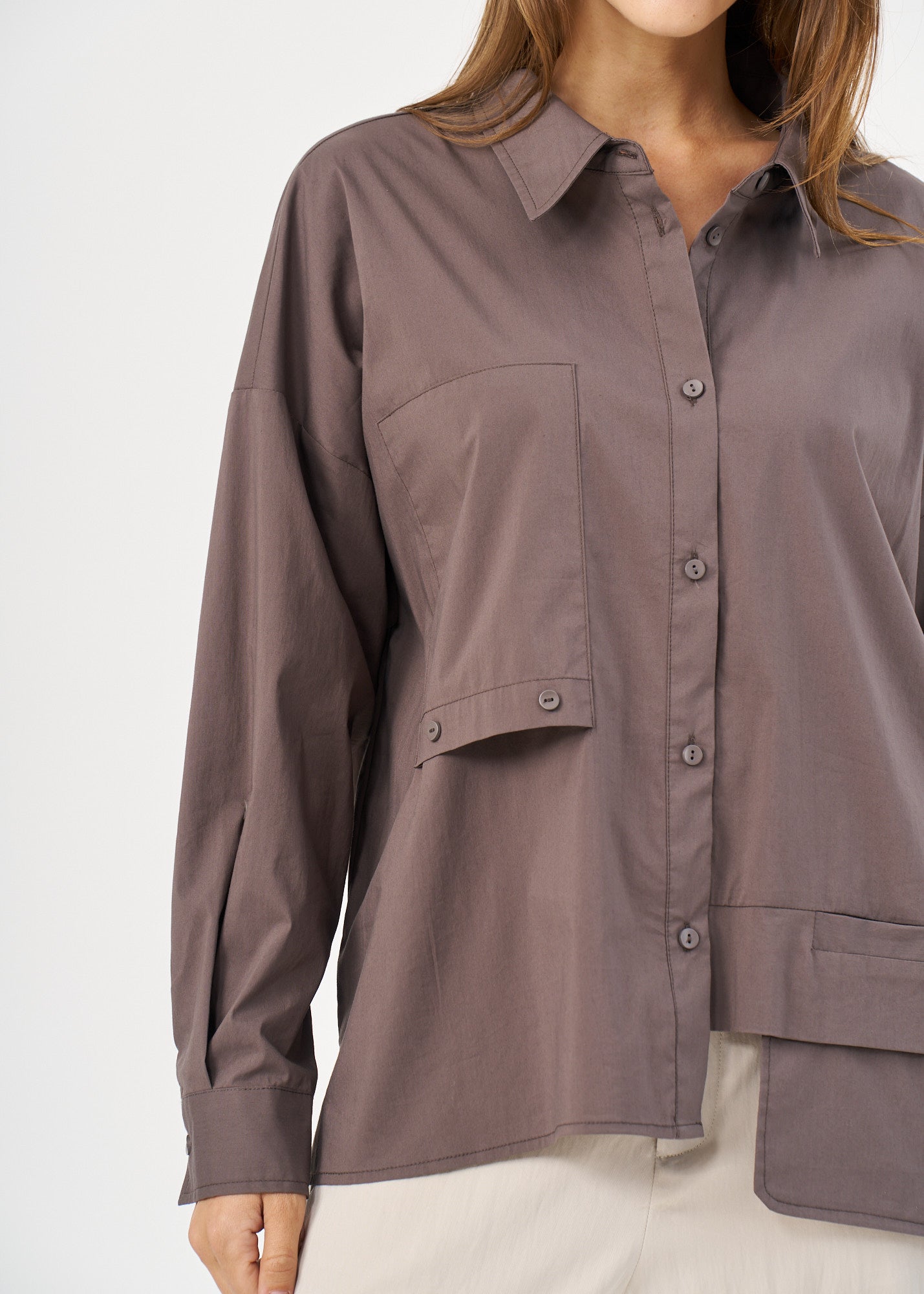 Buttoned long sleeve inverted pocket brown