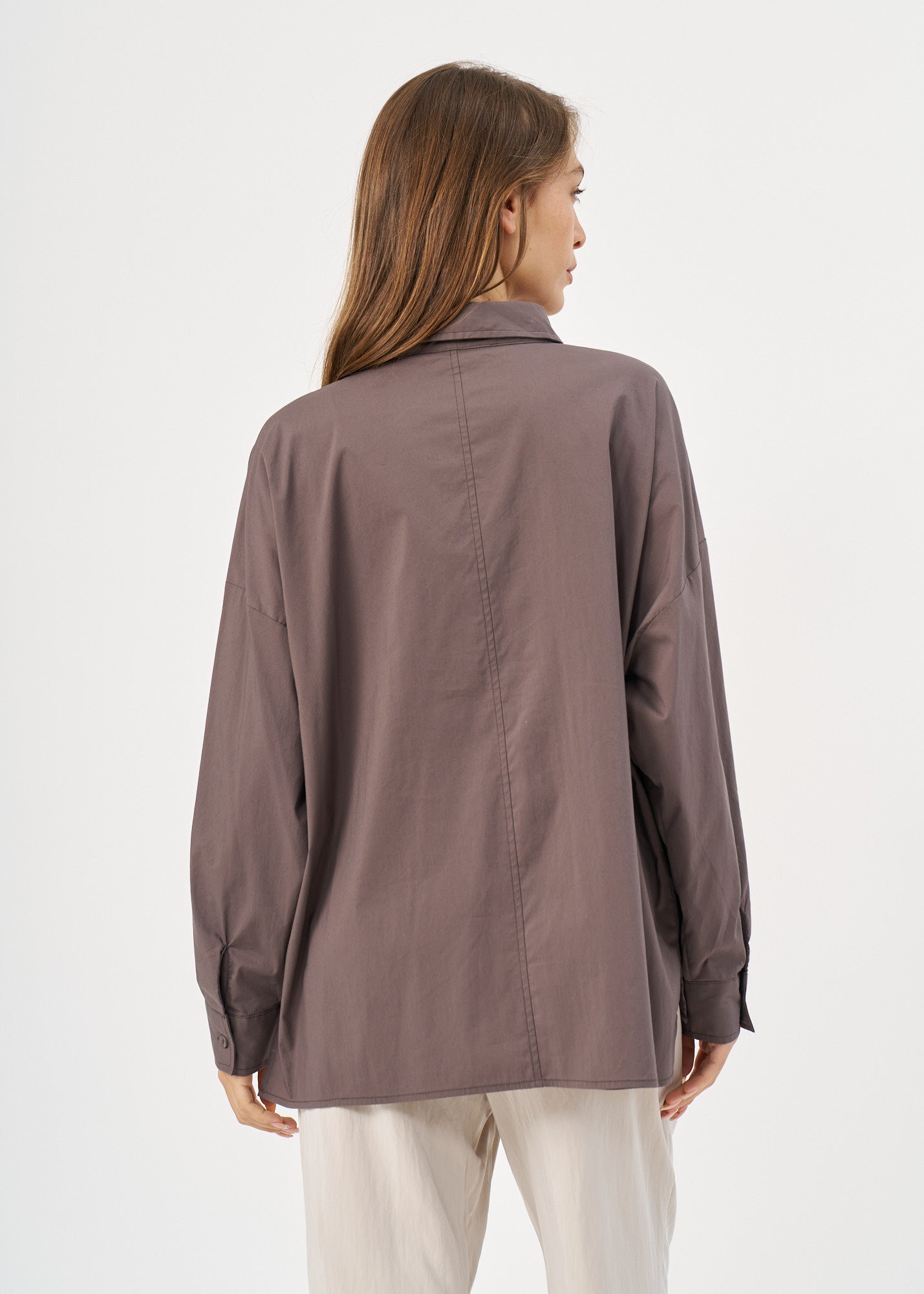 Buttoned long sleeve inverted pocket brown