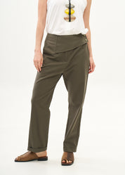 Dark green wide half-belt pants