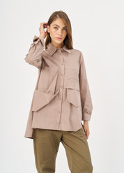 Button-down shirt with external pockets, brown