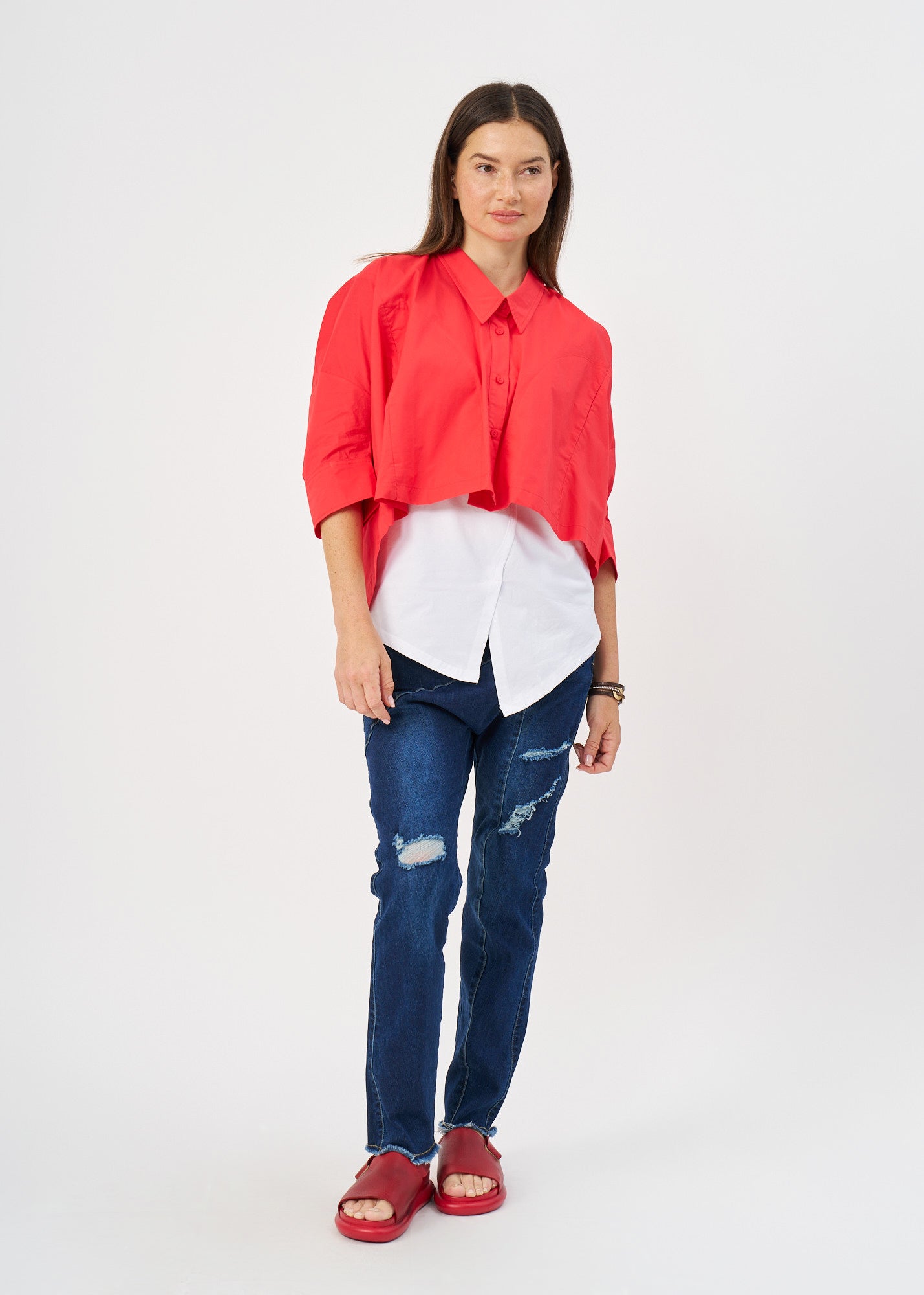 מכופתרת צווארון עמוק אדום