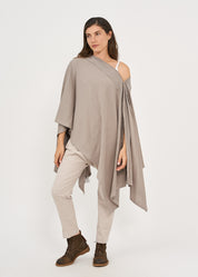 Slim top with gray buttons