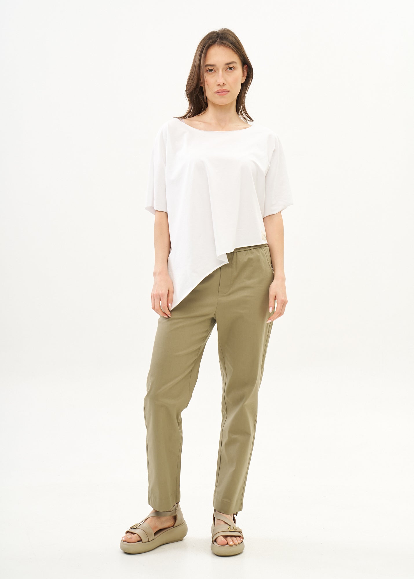 מכנסיים עם גומי ושרוך פנימי ירוק