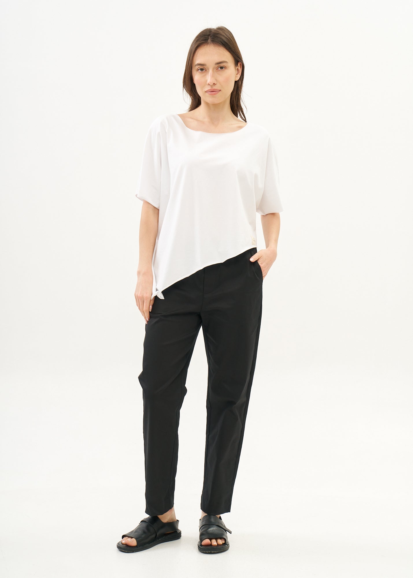 Pants with elastic and black inner drawstring