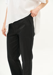 Pants with elastic and black inner drawstring