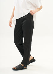 Pants with elastic and black inner drawstring