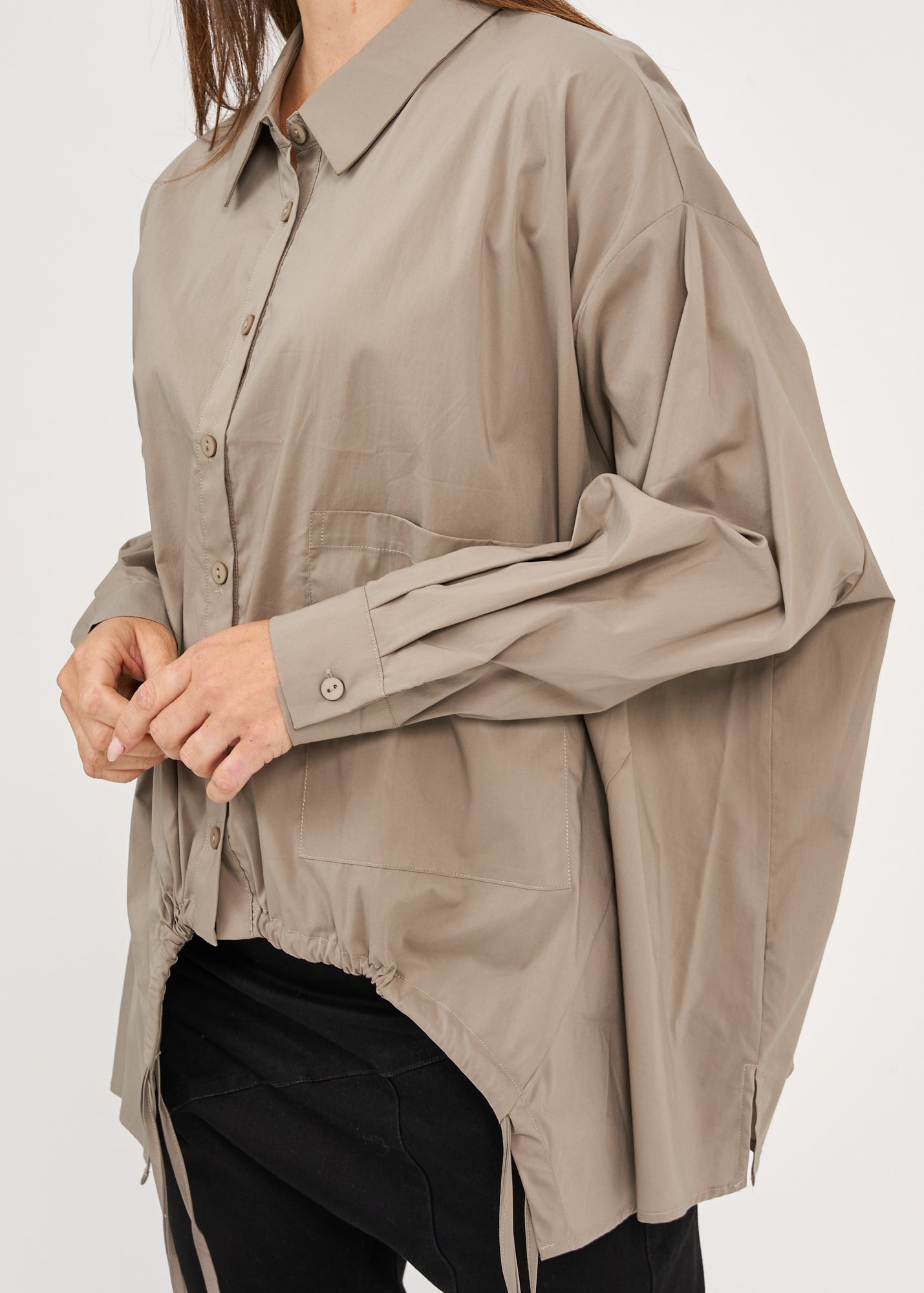 חולצה מכופתרת שרוך כיווץ חום