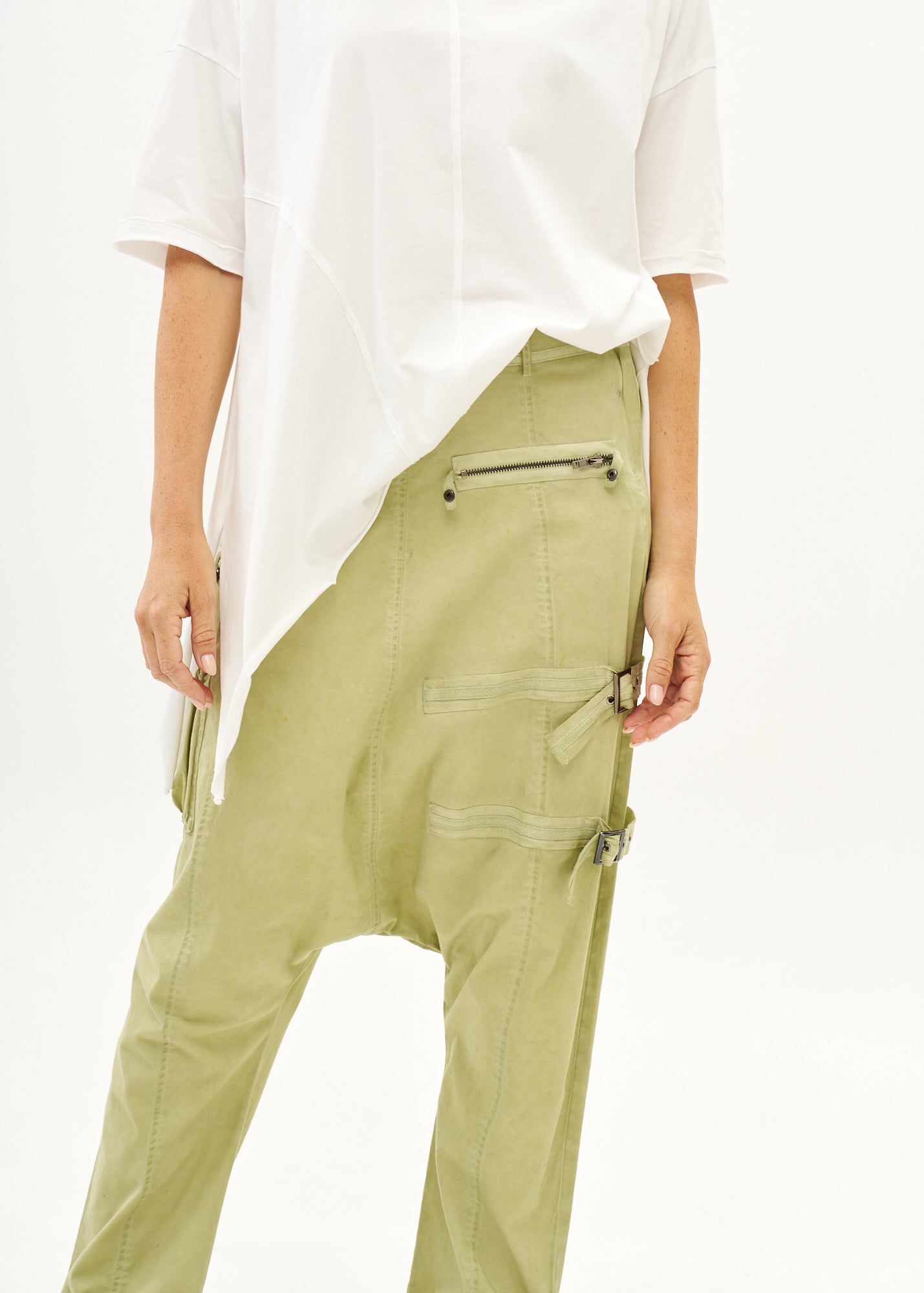 מכנסיים שקי עם רוכסנים ווש ירוק בהיר ווש