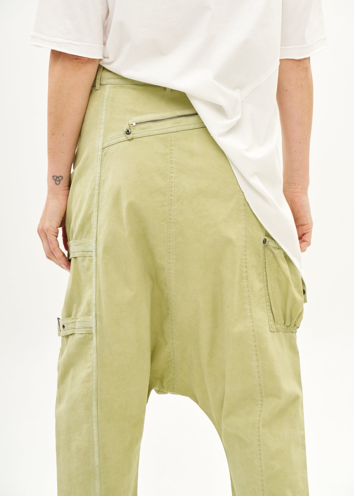 מכנסיים שקי עם רוכסנים ווש ירוק בהיר ווש