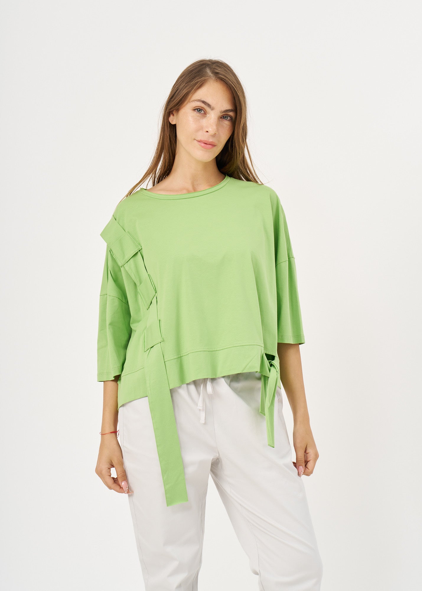 חולצה שרוול קצר סרט בצד ירוק בהיר