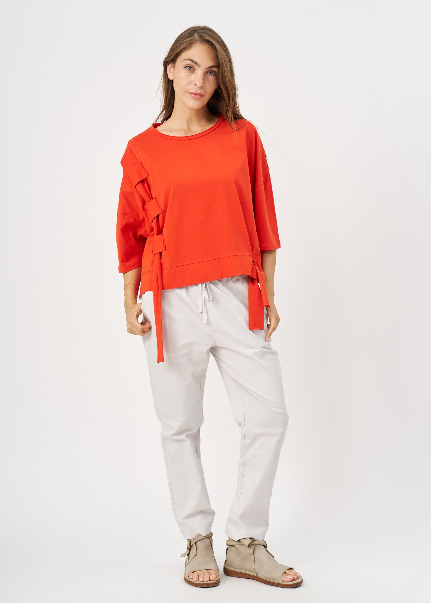 חולצה שרוול קצר סרט בצד כתום