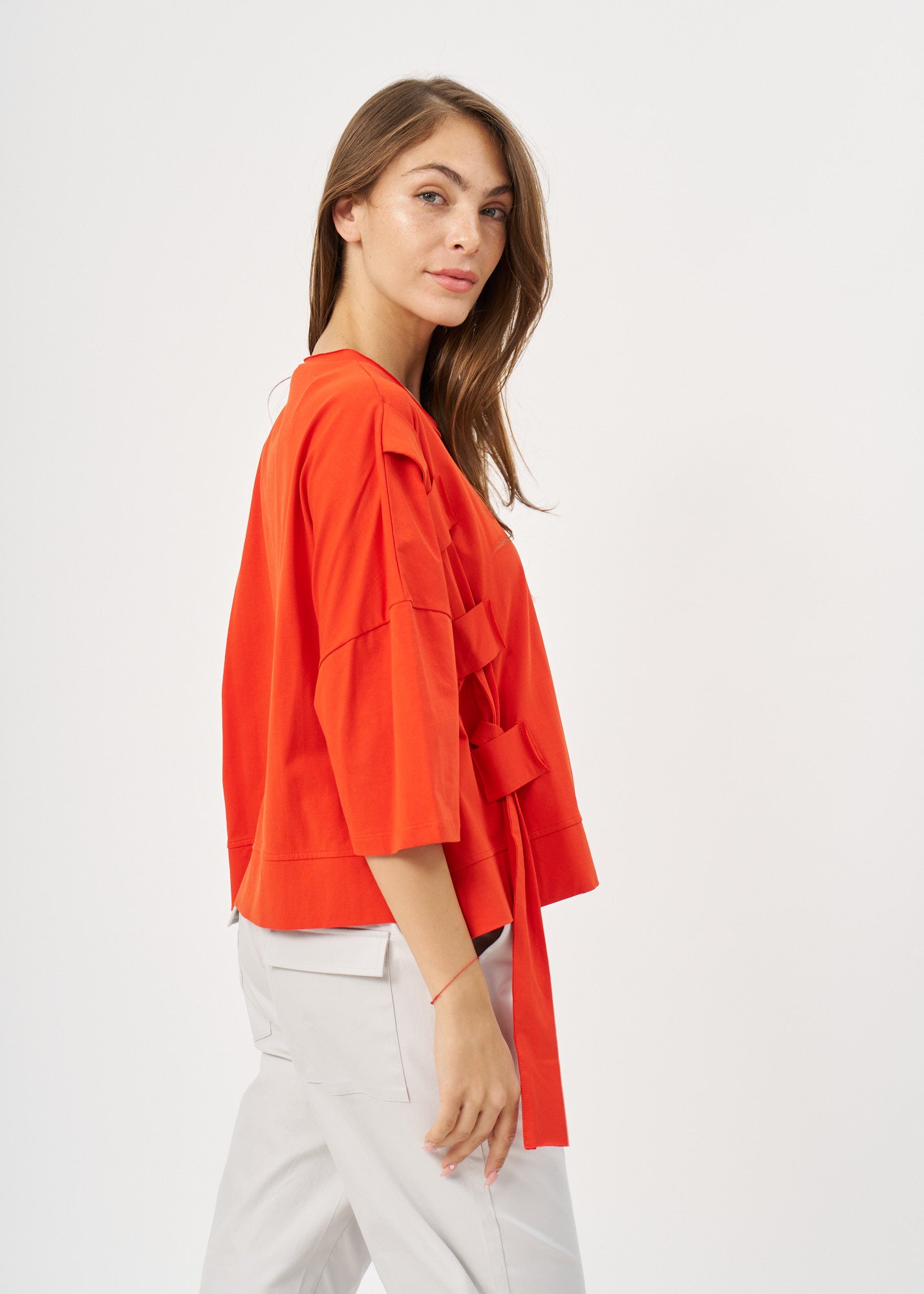 חולצה שרוול קצר סרט בצד כתום