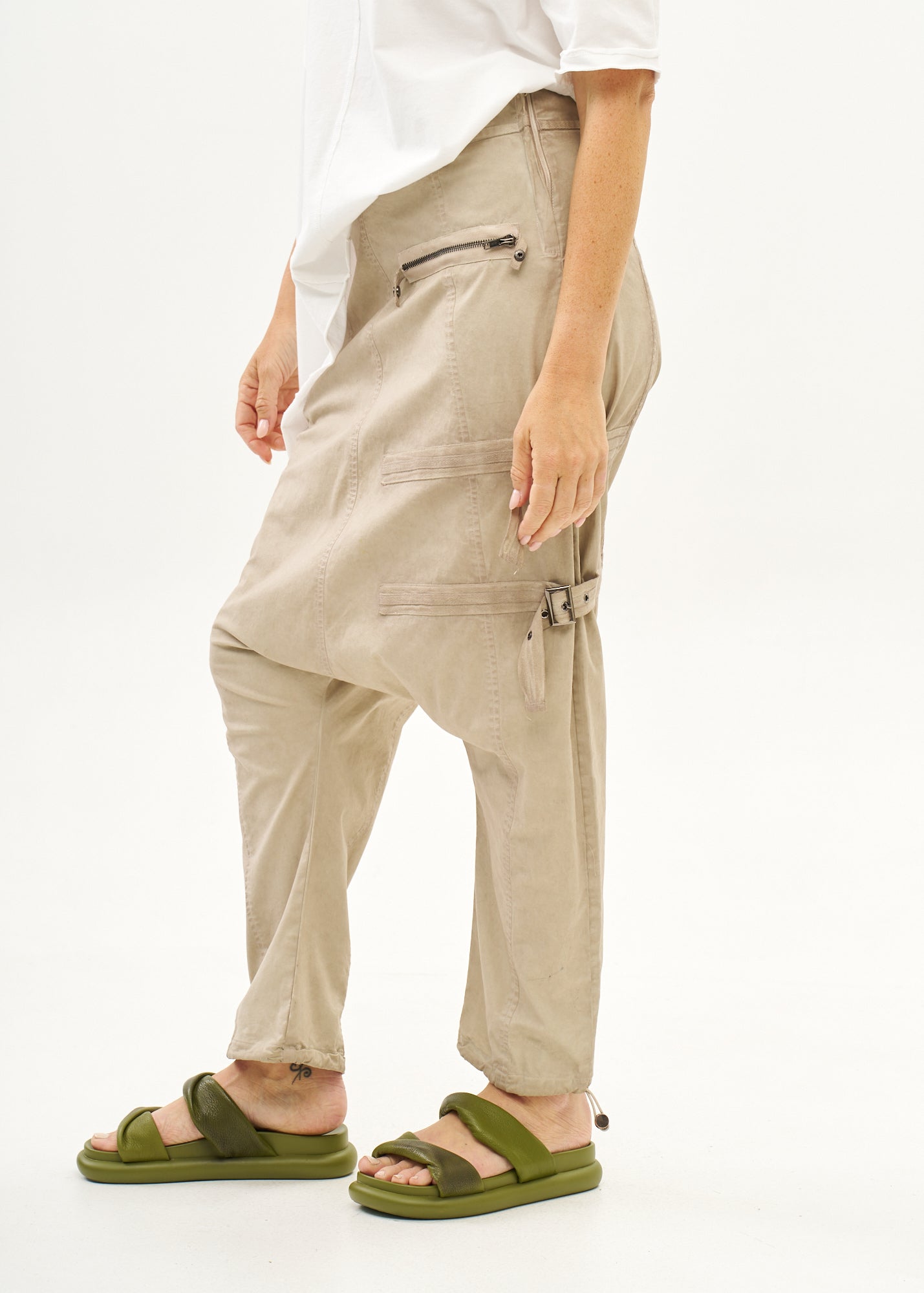 מכנסיים שקי עם רוכסנים ווש סטון ווש