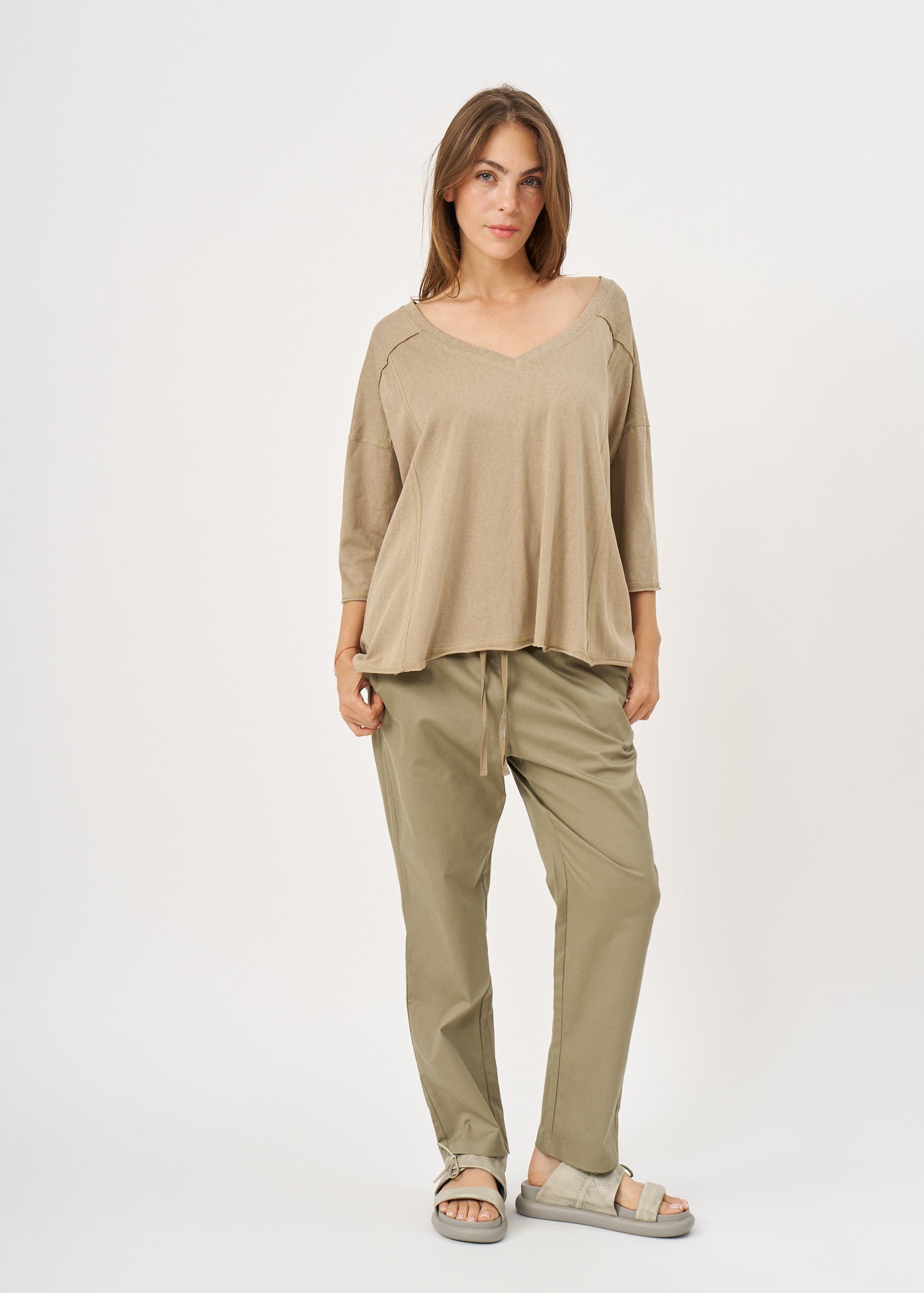 Oversized shirt with external cuts, brown