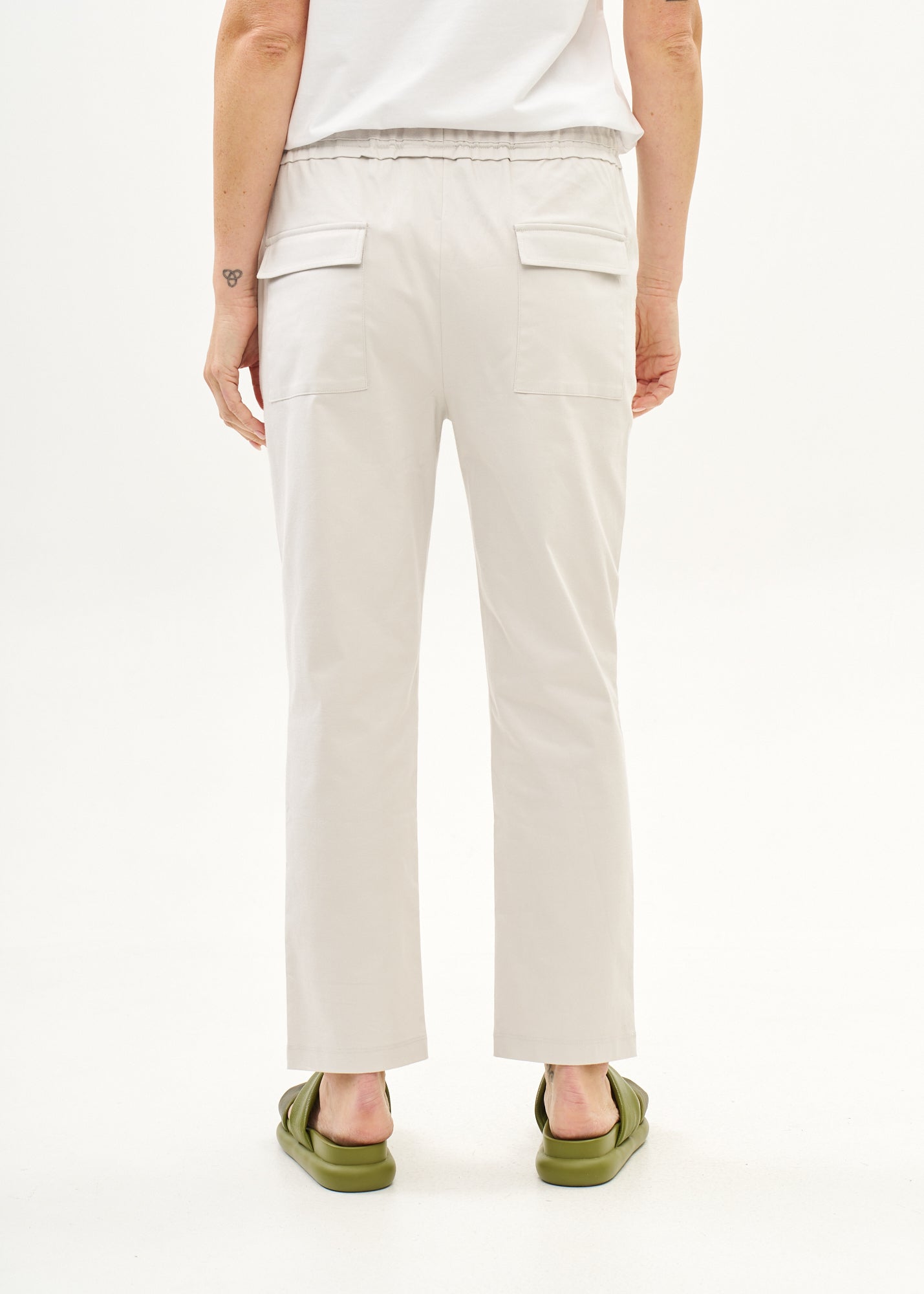 Casual pants with a belt Stone