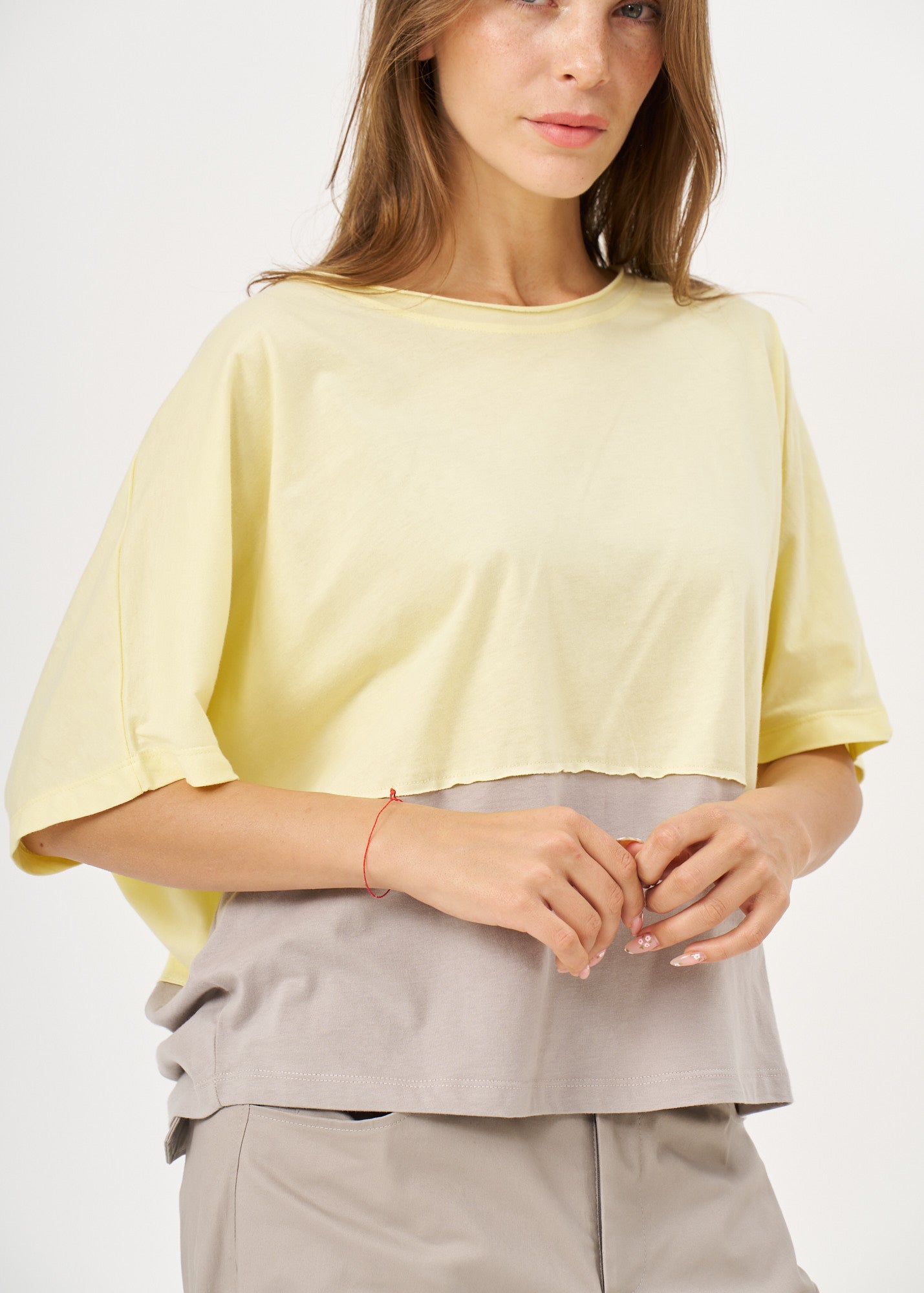 Yellow half-half short-sleeved shirt