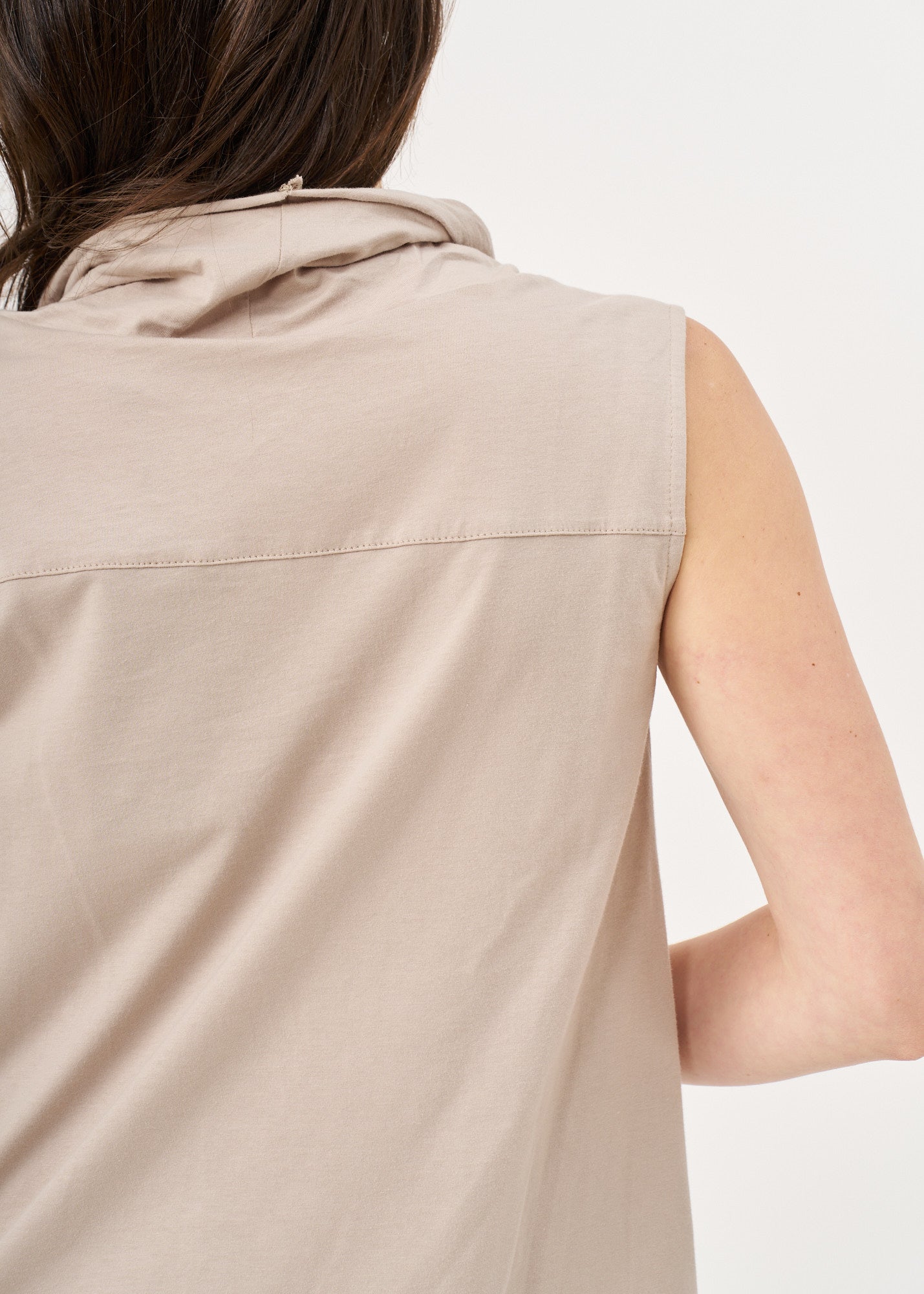 Gray tank top with a flowing collar